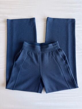 lululemon Scuba Mid-Rise Wide-Leg Pant Waffle Heathered Blue Twill XXS
